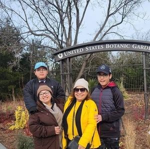 Meet your Posher, Ana